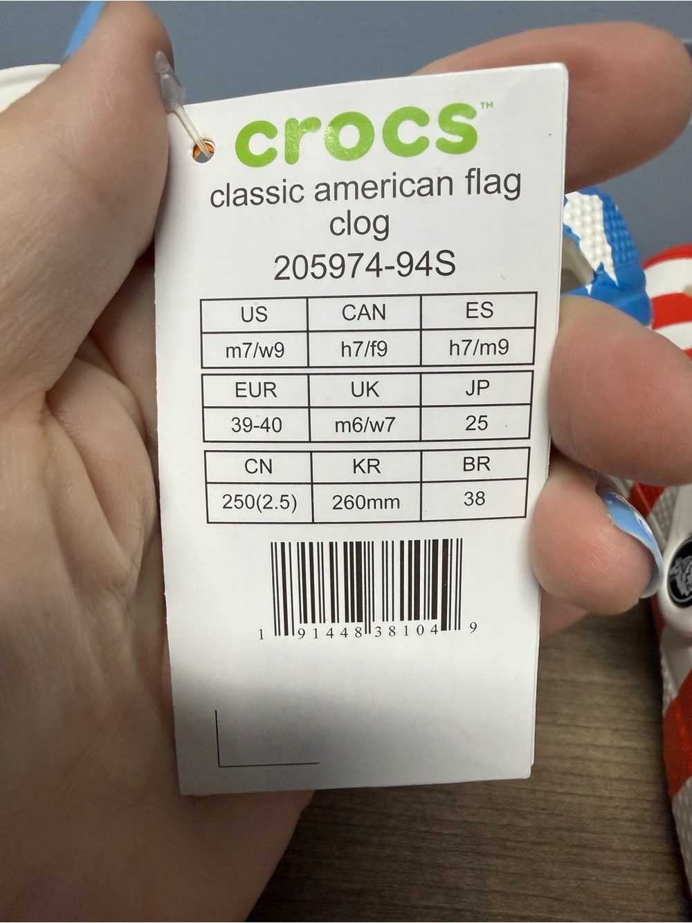 CROCS men’s 7 or women’s 9 Americana Star & Stripe Clogs in Red, White & Blue - Picture 6 of 6